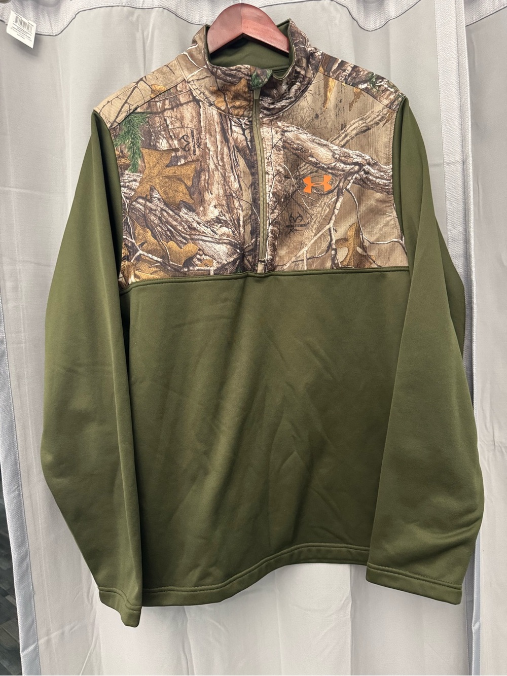 Under Armour Mens Real Tree Loose Cold gear - size Large